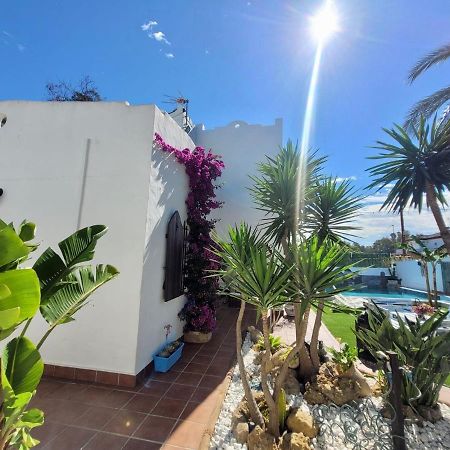 Gatu Premium Villa Lurberri Piscina Privada, 4 Dormitorios, 2 Banos, Parking , Jardines, " Preferente Mayores De 25 Anos Y Familias " In Y Barbacoa Chiclana de la Frontera Extérieur photo