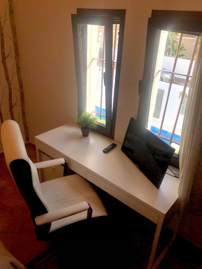 Gatu Premium Villa Lurberri Piscina Privada, 4 Dormitorios, 2 Banos, Parking , Jardines, " Preferente Mayores De 25 Anos Y Familias " In Y Barbacoa Chiclana de la Frontera Extérieur photo