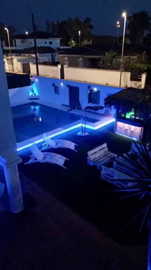 Gatu Premium Villa Lurberri Piscina Privada, 4 Dormitorios, 2 Banos, Parking , Jardines, " Preferente Mayores De 25 Anos Y Familias " In Y Barbacoa Chiclana de la Frontera Extérieur photo
