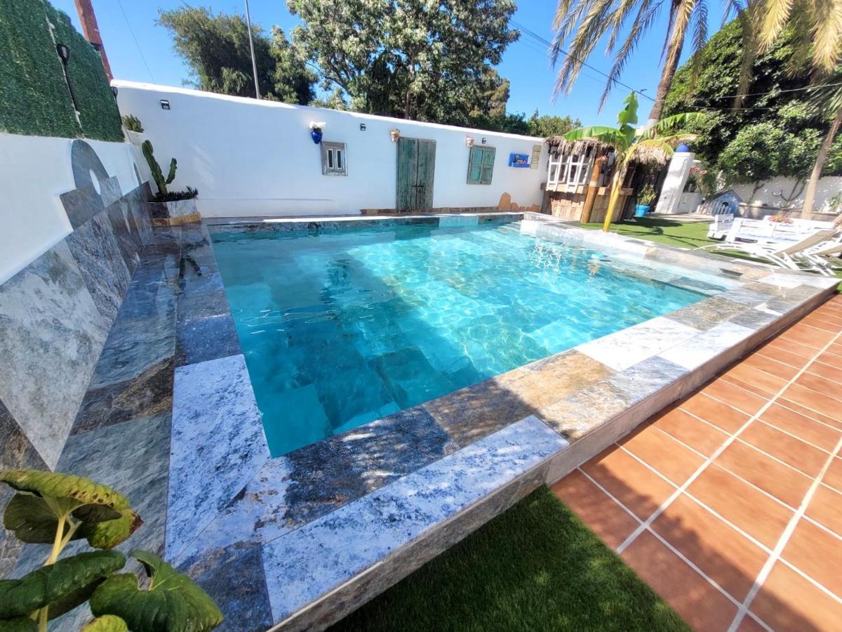 Gatu Premium Villa Lurberri Piscina Privada, 4 Dormitorios, 2 Banos, Parking , Jardines, " Preferente Mayores De 25 Anos Y Familias " In Y Barbacoa Chiclana de la Frontera Extérieur photo