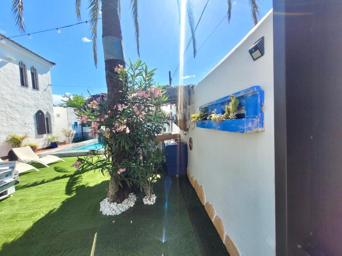 Gatu Premium Villa Lurberri Piscina Privada, 4 Dormitorios, 2 Banos, Parking , Jardines, " Preferente Mayores De 25 Anos Y Familias " In Y Barbacoa Chiclana de la Frontera Extérieur photo