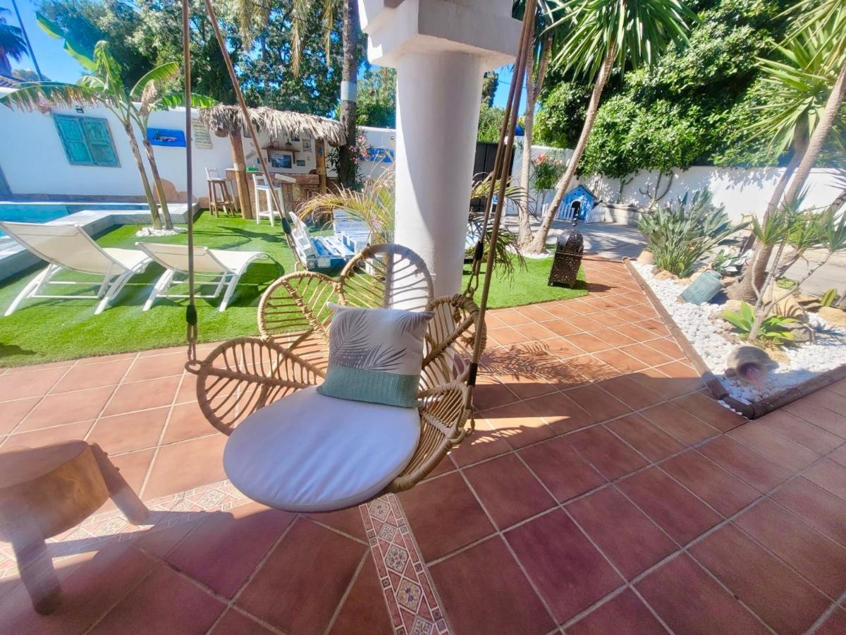 Gatu Premium Villa Lurberri Piscina Privada, 4 Dormitorios, 2 Banos, Parking , Jardines, " Preferente Mayores De 25 Anos Y Familias " In Y Barbacoa Chiclana de la Frontera Extérieur photo